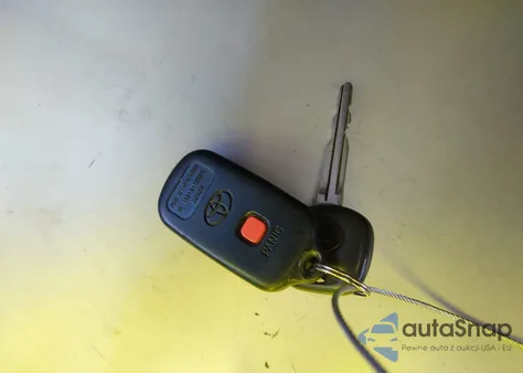 2002 Toyota Sequoia Sr5 V8 из США, поврежденный, VIN 5TDZT34A82S070865